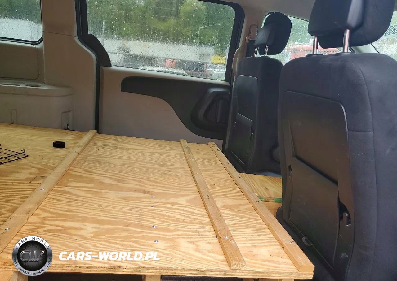 2011 Dodge Grand Caravan C-V VIN:2D4RN1AG8BR725948 - 10