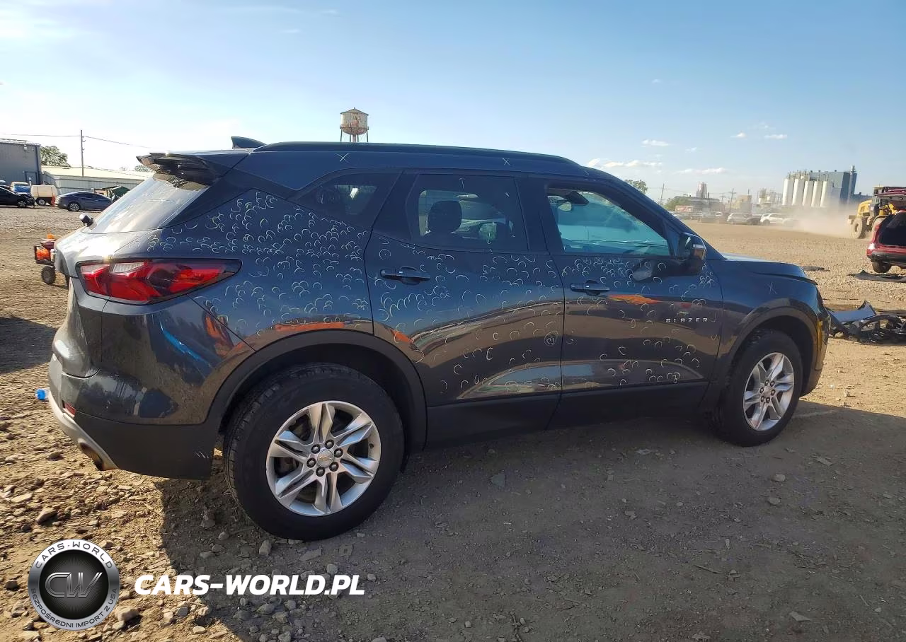 2021 Chevrolet Blazer 2Lt VIN:3GNKBCR44MS535445 - 3