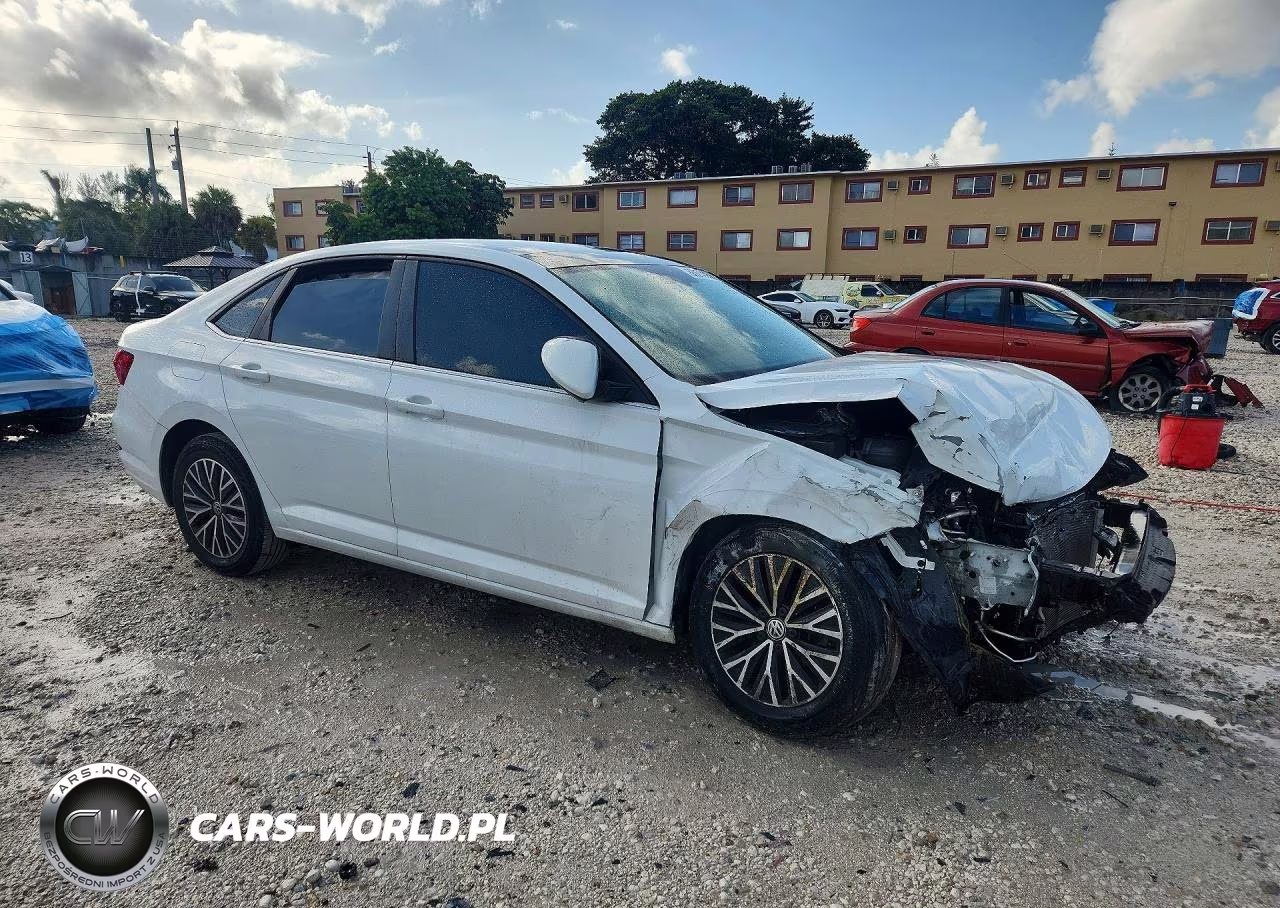 2019 Volkswagen Jetta S VIN:3VWCB7BU8KM254617 - 4