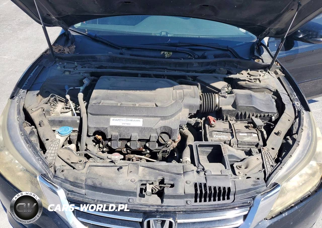 2015 Honda Accord Touring VIN:1HGCR3F98FA031477 - 11