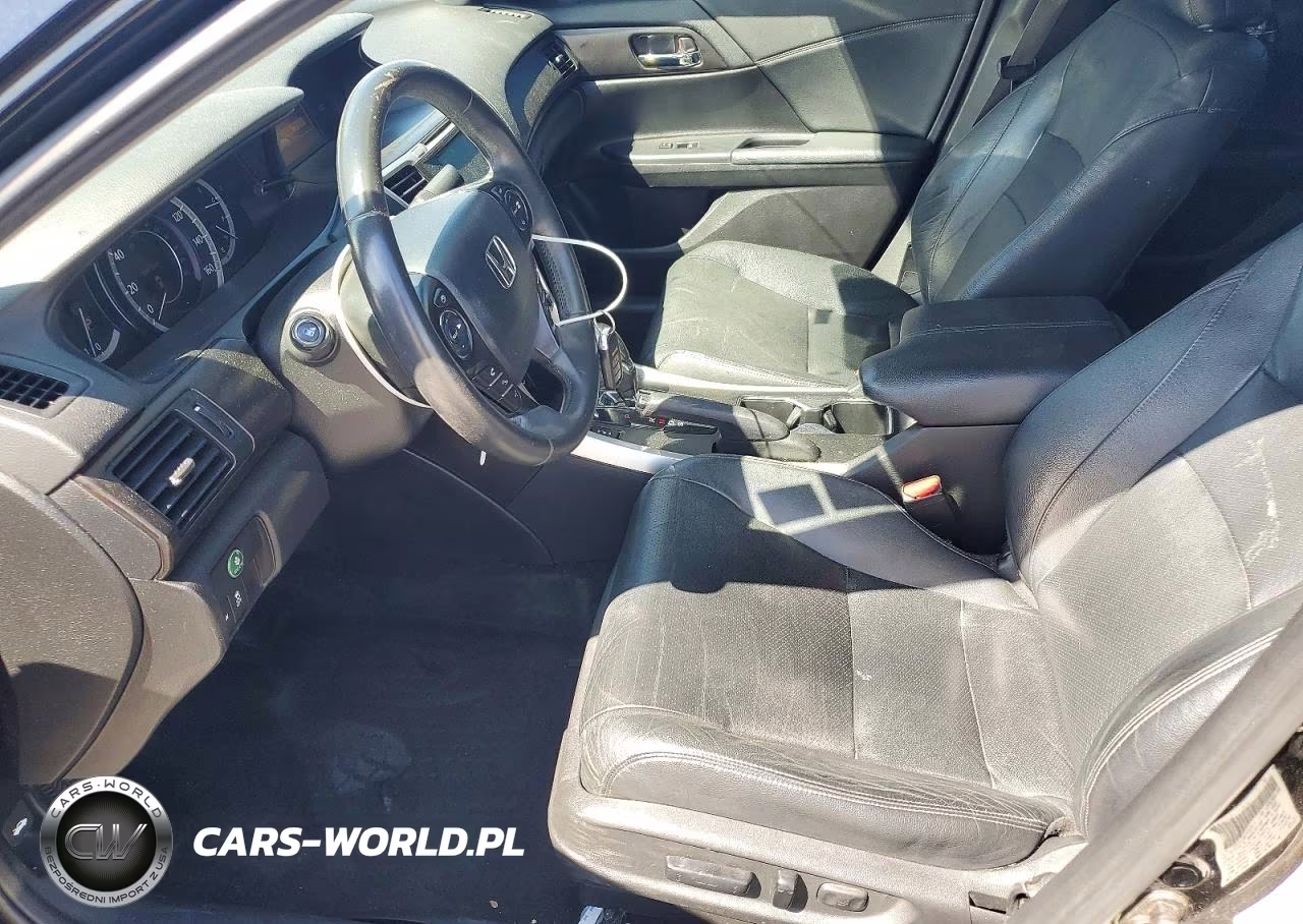 2015 Honda Accord Touring VIN:1HGCR3F98FA031477 - 7
