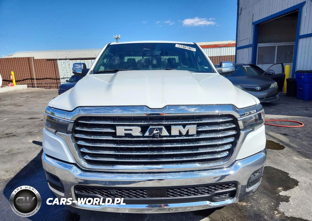 2026 Ram 1500 Laramie VIN:3C6SRFJP6T4168182 - 5