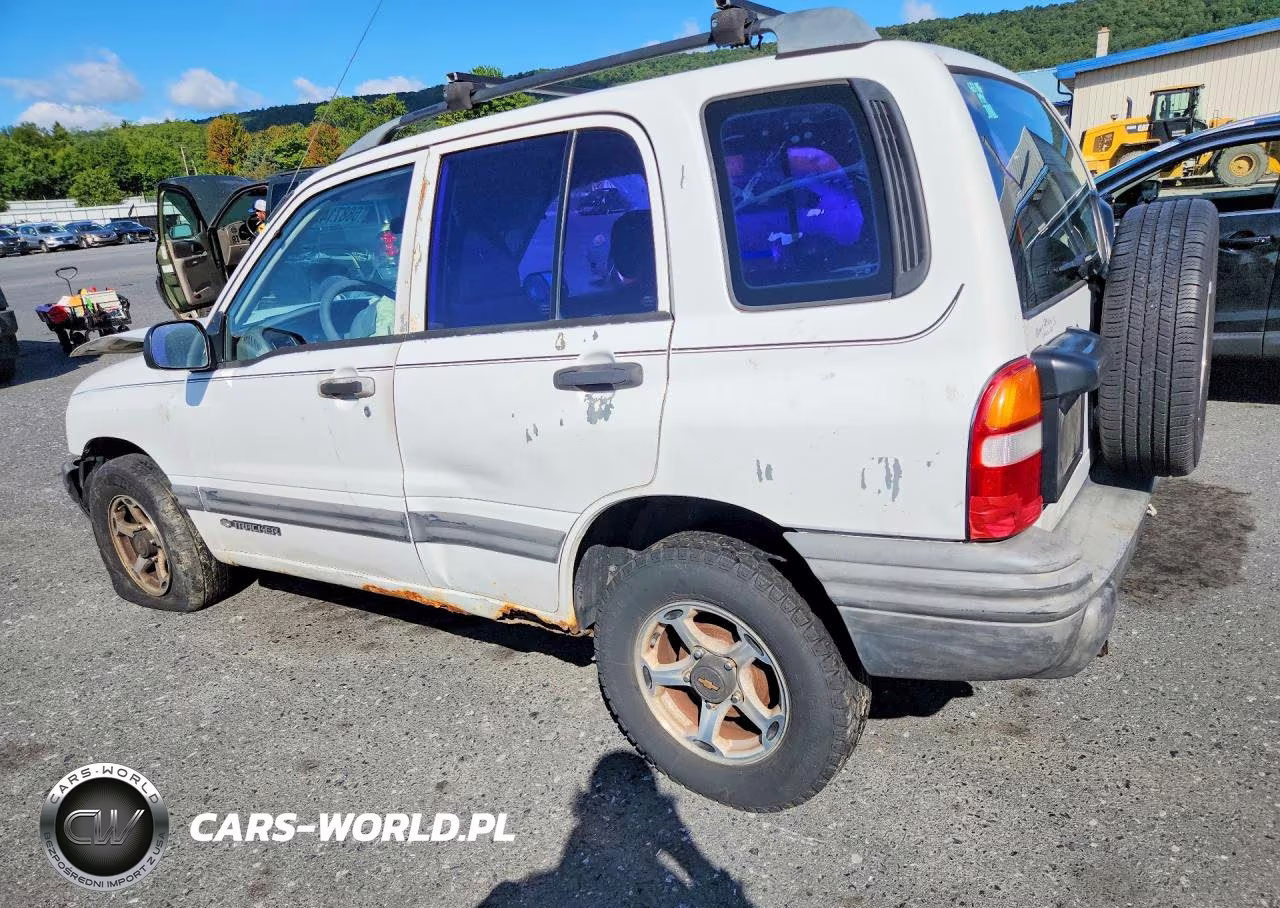 2000 Chevrolet Tracker VIN:2CNBJ13C8Y6925982 - 2