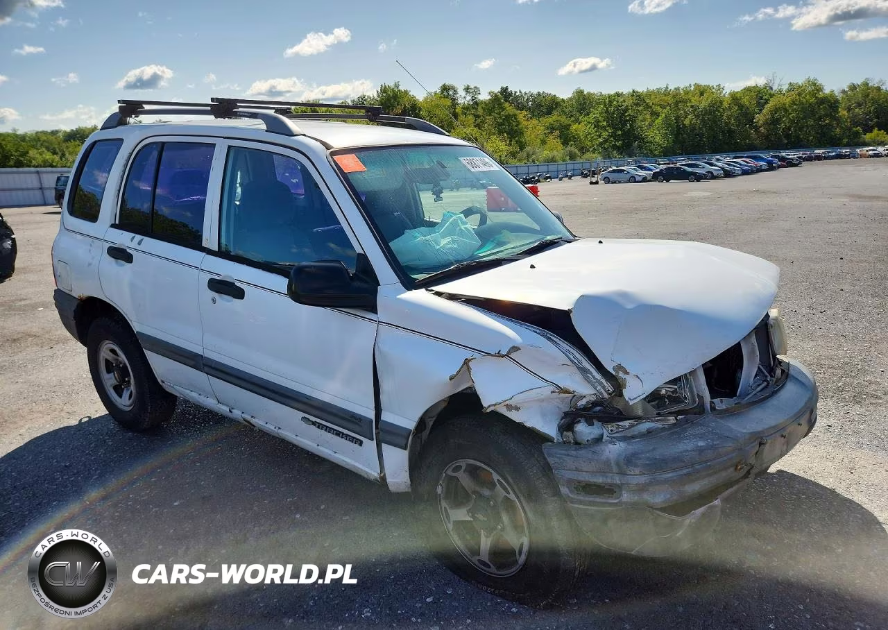 2000 Chevrolet Tracker VIN:2CNBJ13C8Y6925982 - 4