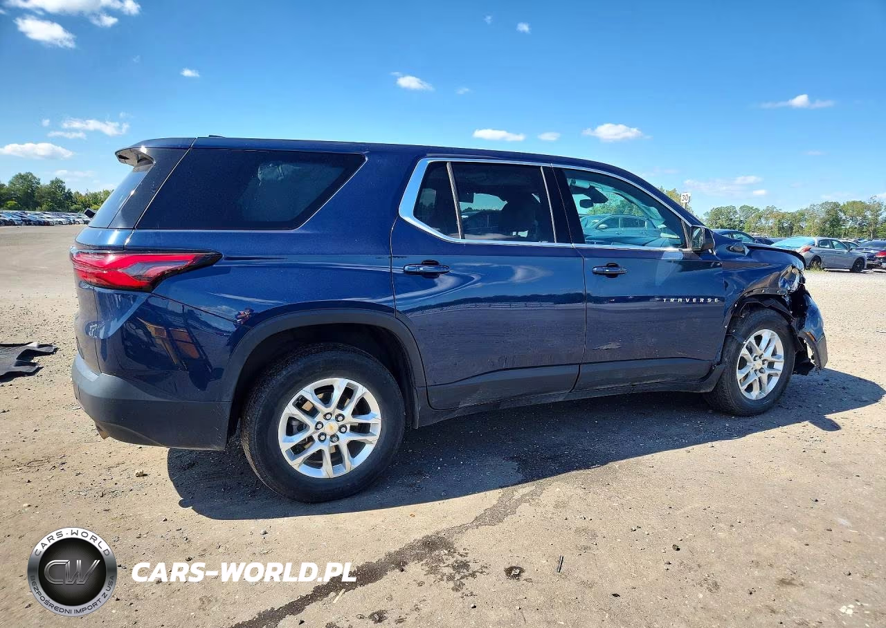 2022 Chevrolet Traverse Ls VIN:1GNERFKW2NJ159756 - 3