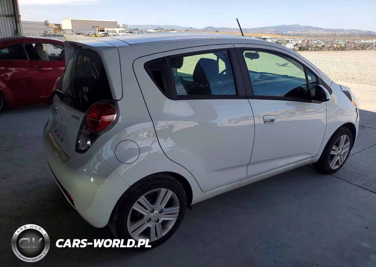 2015 Chevrolet Spark Ls VIN:KL8CB6S92FC749243 - 3