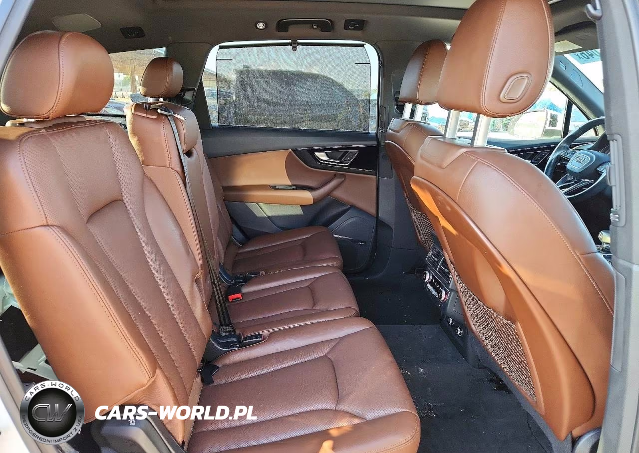 2018 Audi Q7 Prestige VIN:WA1VAAF71JD040525 - 11