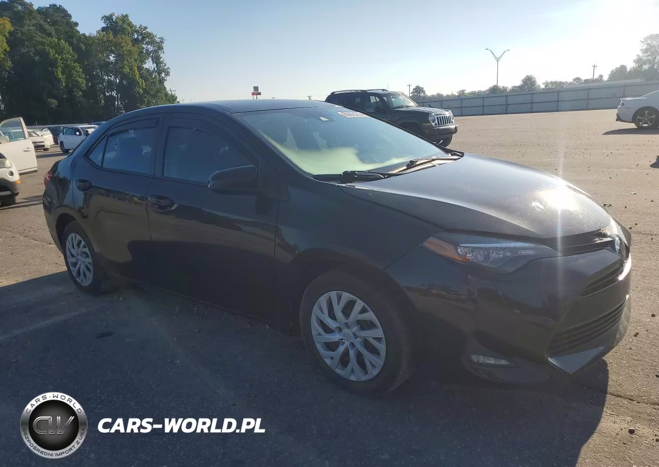 2019 Toyota Corolla Le VIN:5YFBURHE3KP883893 - 4