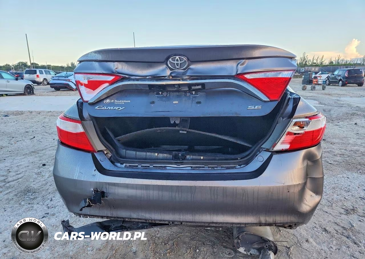2017 Toyota Camry Se VIN:4T1BF1FK5HU724322 - 6