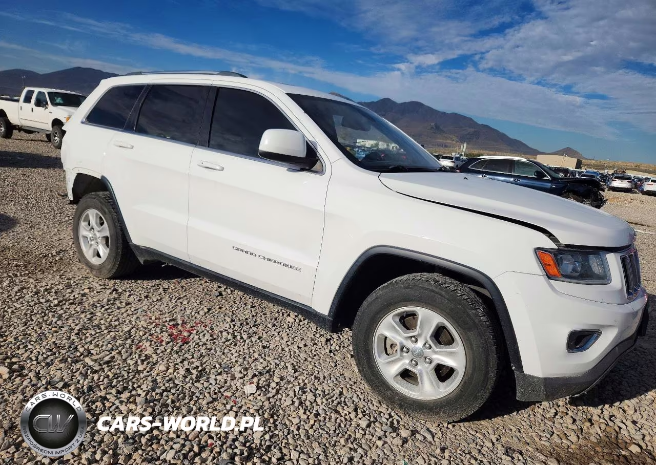 2014 Jeep Grand Cherokee Laredo VIN:1C4RJFAG1EC268998 - 4