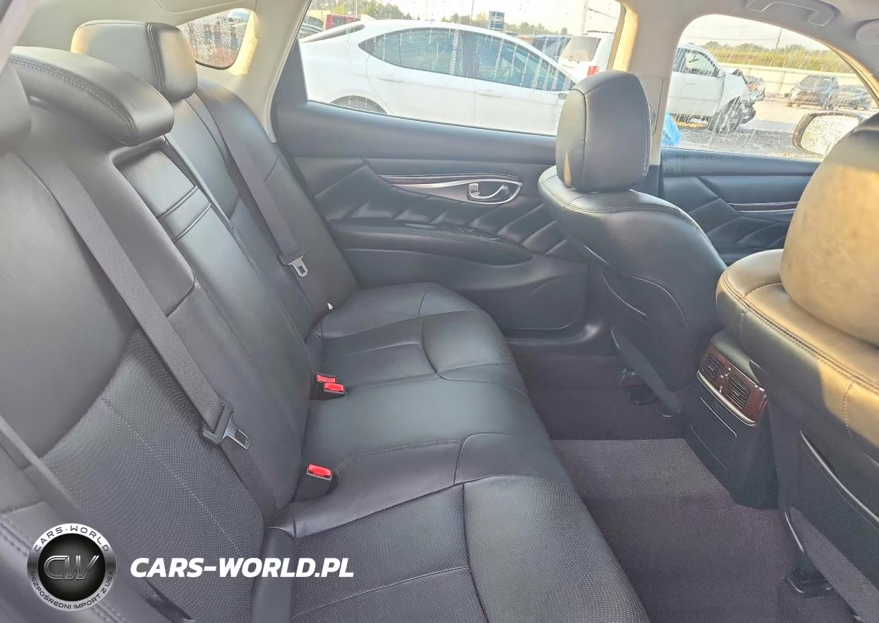 2019 Infiniti Q70L 3.7 Luxe VIN:JN1BY1PP1KM685733 - 10