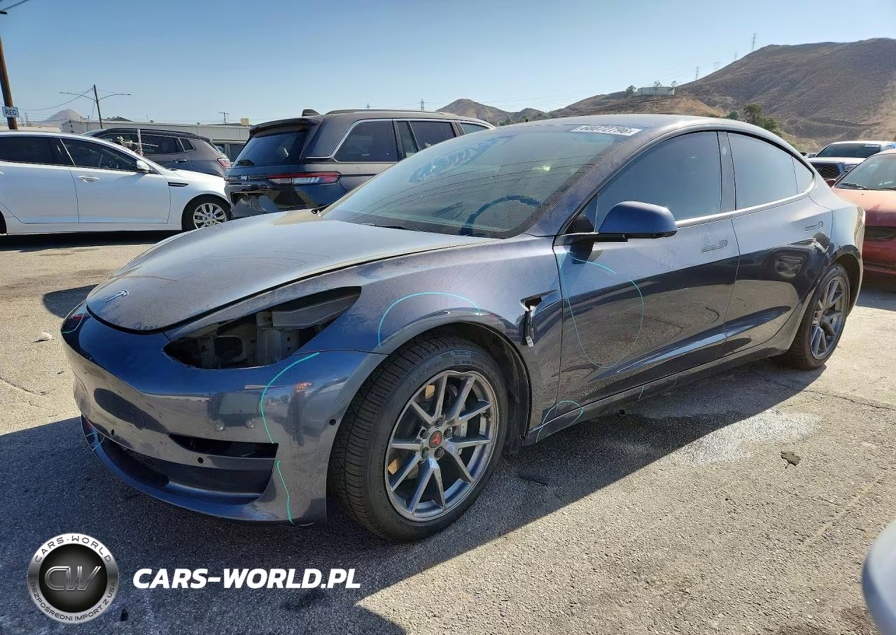 2022 Tesla Model 3 – zdjęcie 1 z 12