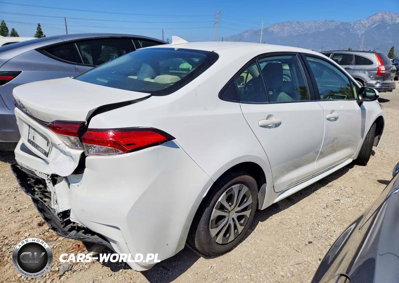 2022 Toyota Corolla Le VIN:JTDEAMDE9NJ042975 - 3