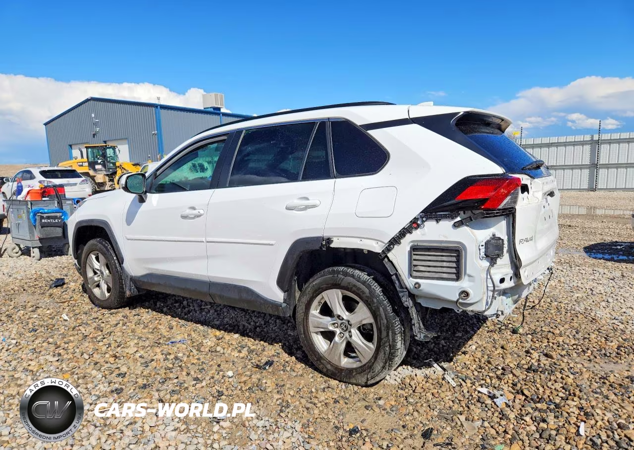 2021 Toyota Rav4 Xle VIN:2T3P1RFVXMC211132 - 2