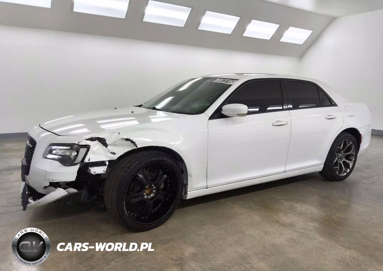 2018 Chrysler 300 S VIN:2C3CCABG6JH264085 - 1