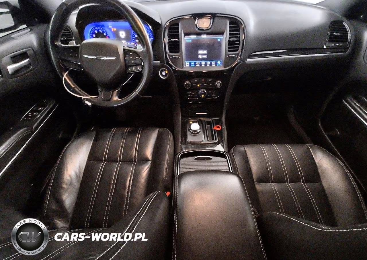 2018 Chrysler 300 S VIN:2C3CCABG6JH264085 - 8