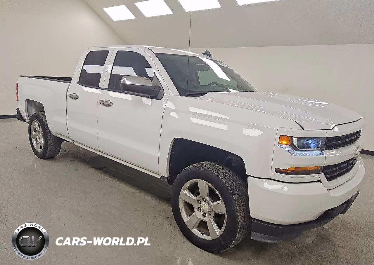 2017 Chevrolet Silverado C1500 Custom VIN:1GCRCPEC0HZ112525 - 4