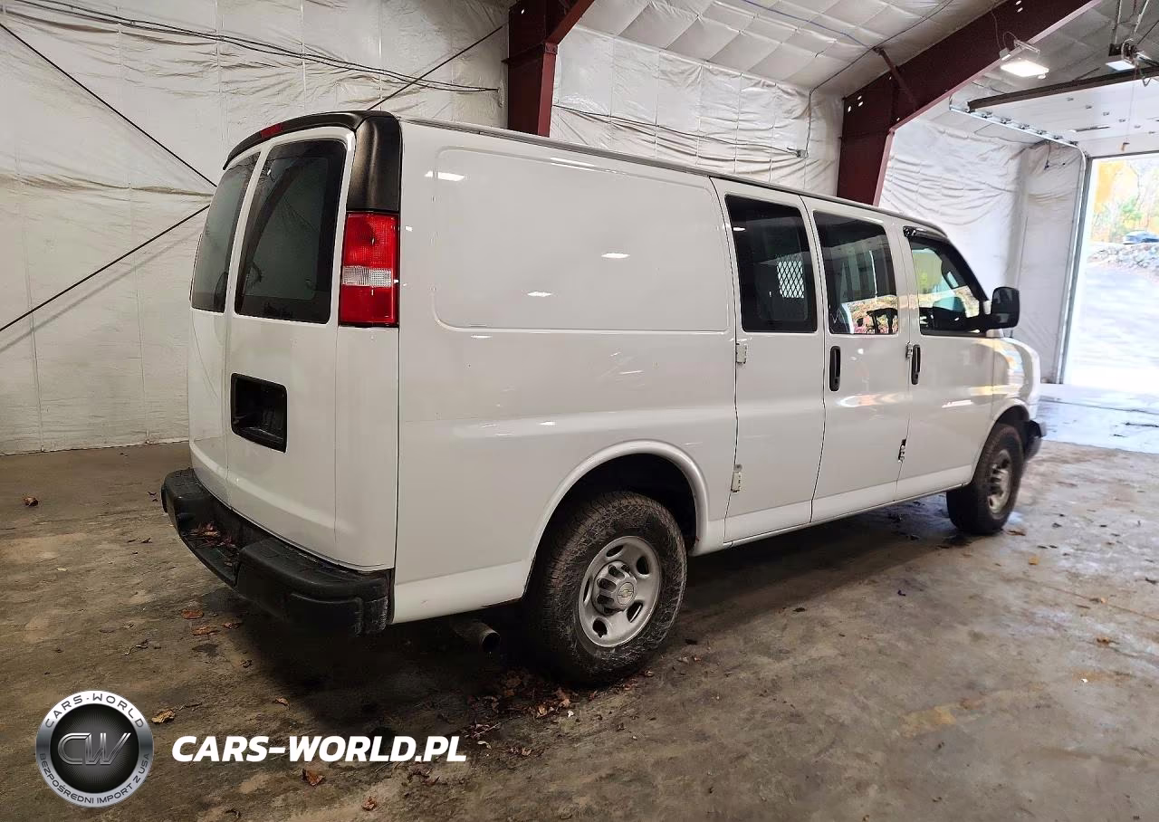 2021 Chevrolet Express 2500 Cargo Delivery Van VIN:1GCWGAF79M1188551 - 3