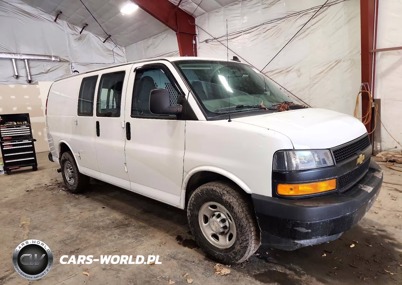 2021 Chevrolet Express 2500 Cargo Delivery Van VIN:1GCWGAF79M1188551 - 4