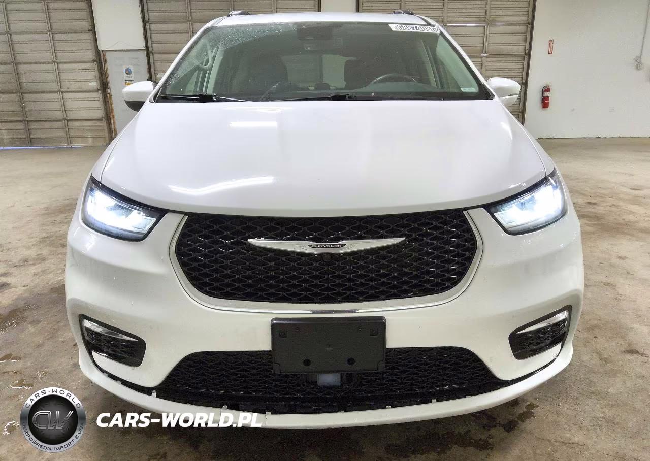 2022 Chrysler Pacifica Touring L VIN:2C4RC1BG8NR163829 - 5