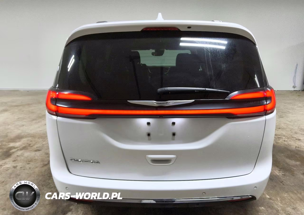 2022 Chrysler Pacifica Touring L VIN:2C4RC1BG8NR163829 - 6