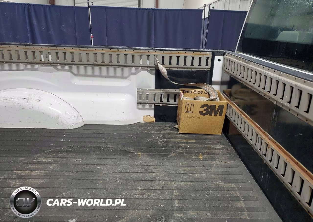 2018 Ford F150 VIN:1FTMF1CB8JKD24256 - 10
