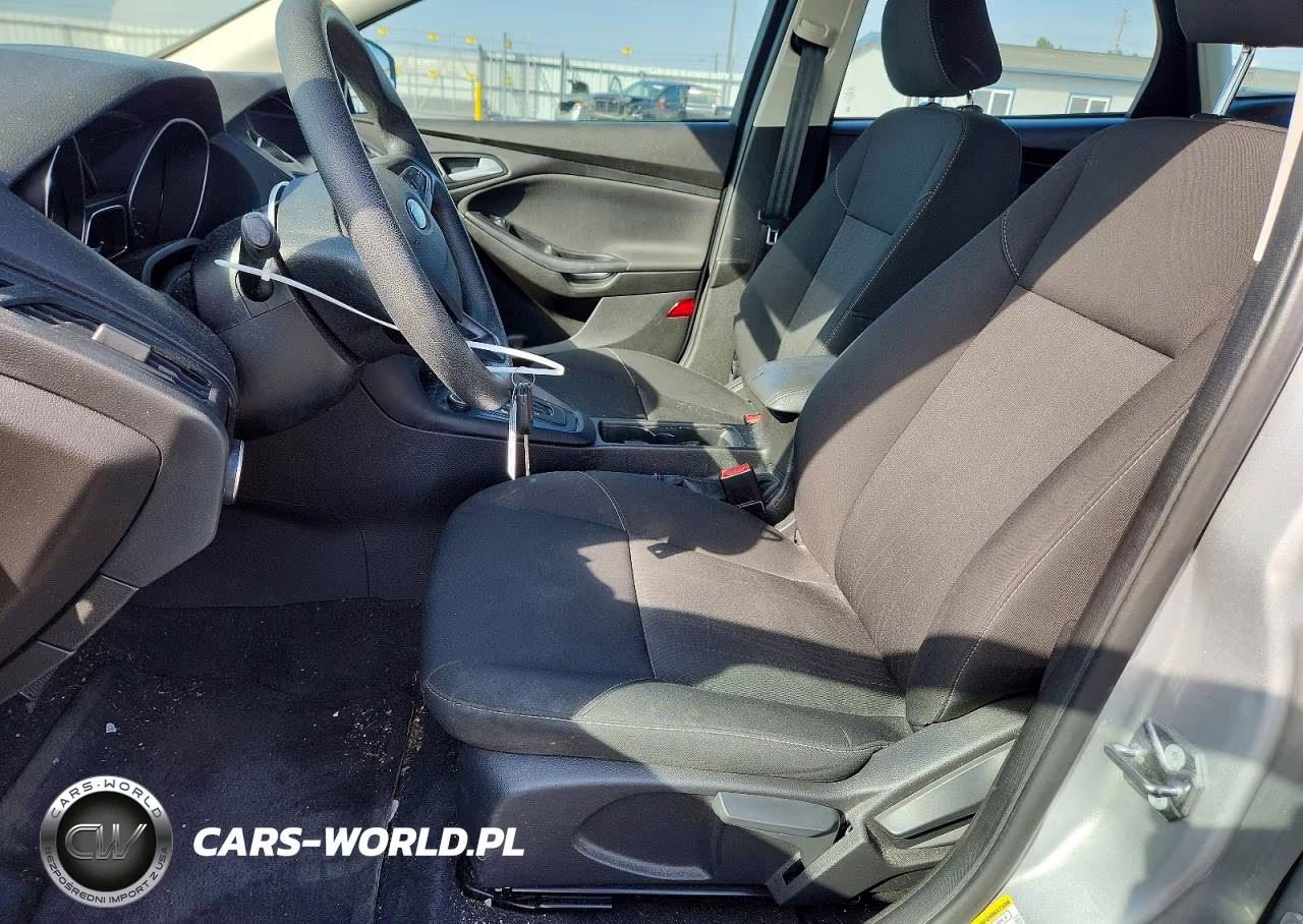 2016 Ford Focus Se VIN:1FADP3F20GL322188 - 7