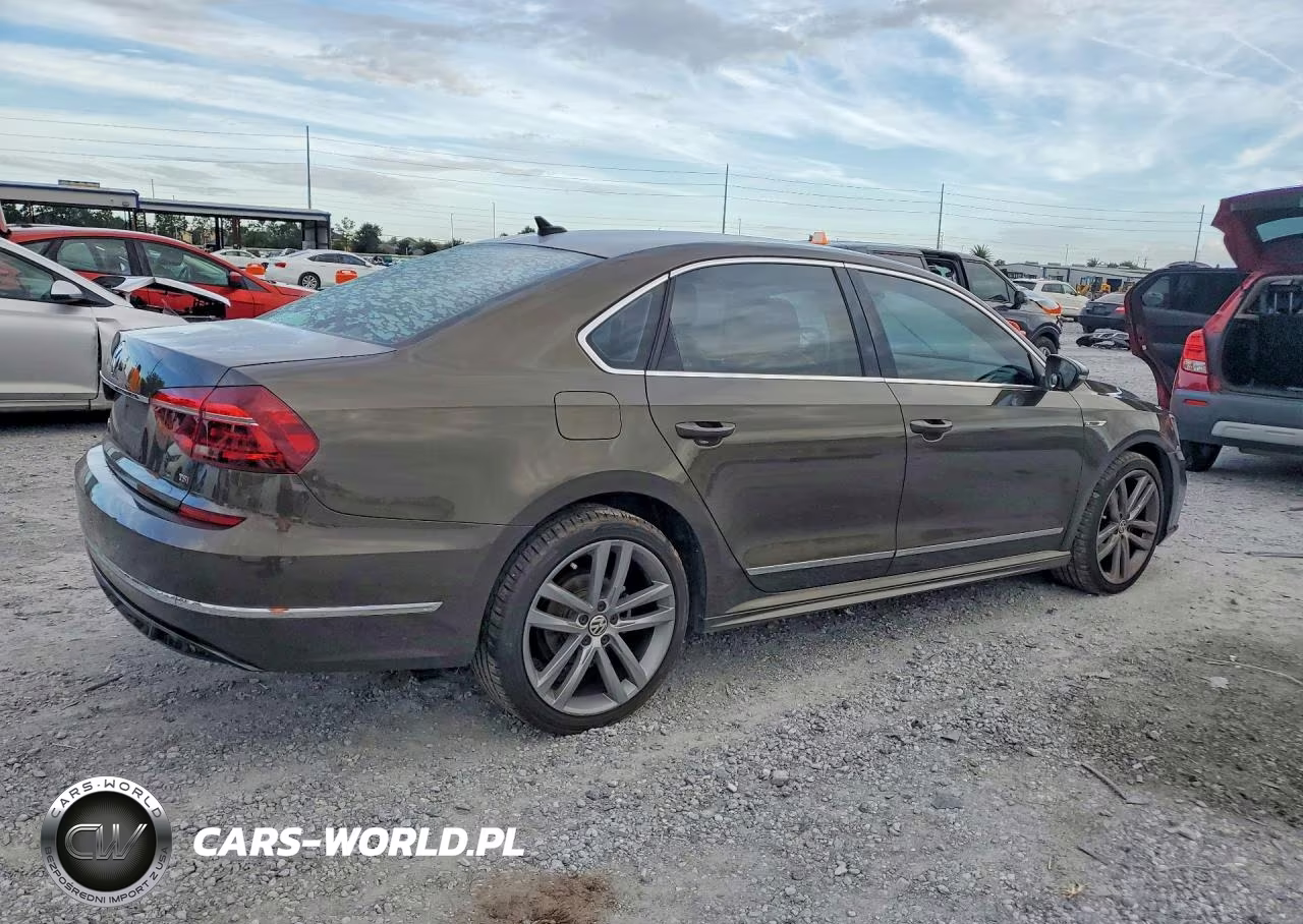 2019 Volkswagen Passat Se R-Line VIN:1VWMA7A39KC005423 - 3
