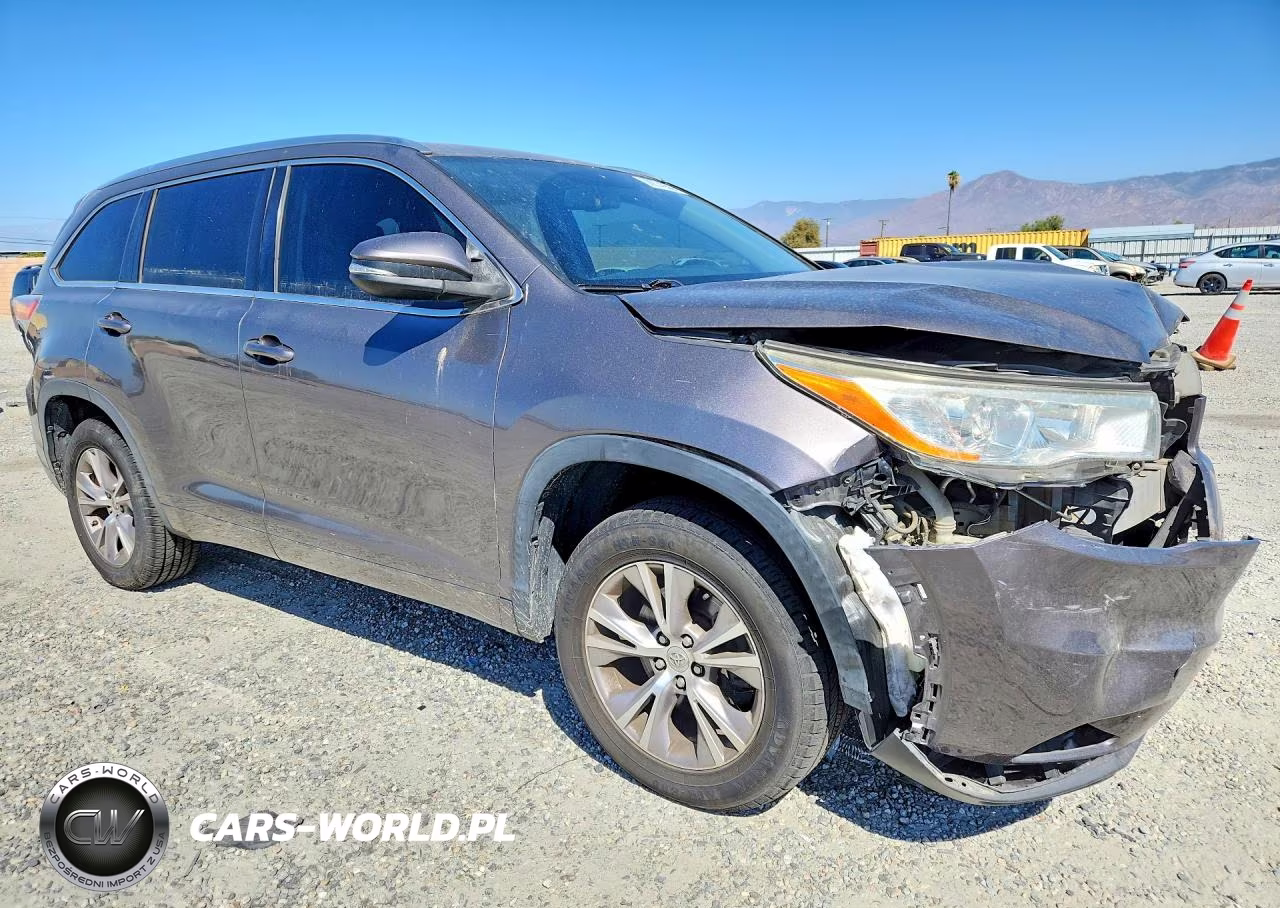 2015 Toyota Highlander Xle VIN:5TDKKRFHXFS091580 - 4