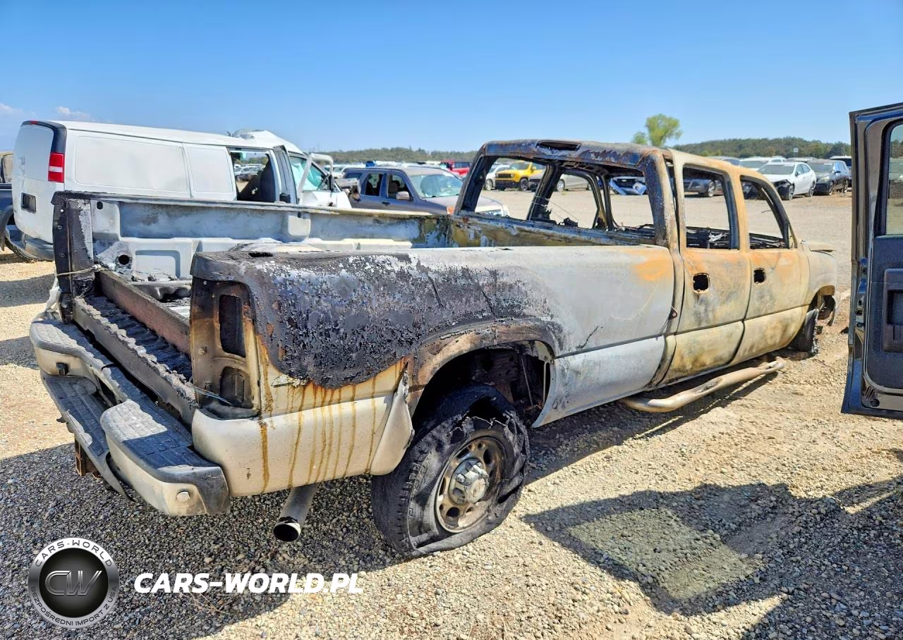 2004 Chevrolet Silverado K2500 Heavy Duty VIN:1GCHK23154F141503 - 3