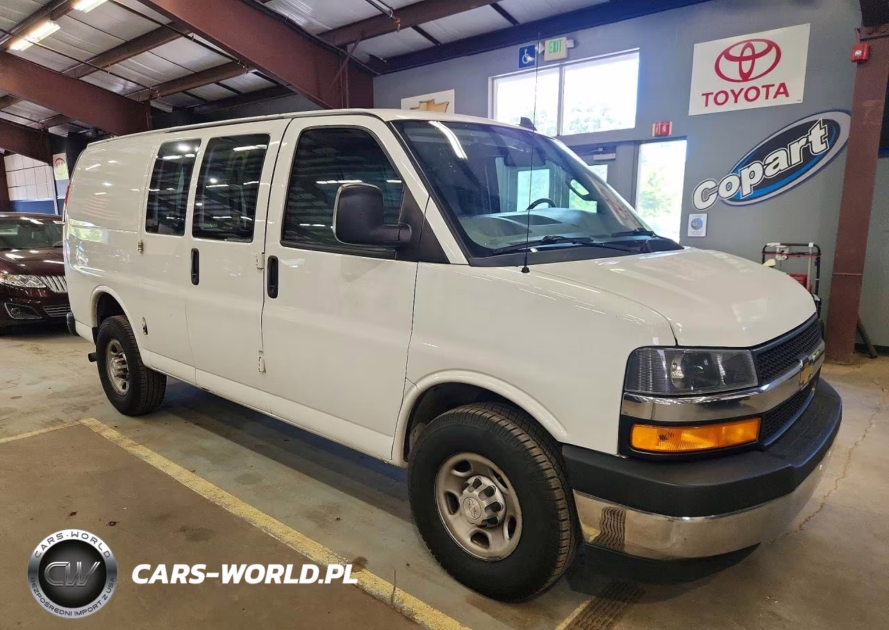 2019 Chevrolet Express G2500 VIN:1GCWGAFP1K1222270 - 4