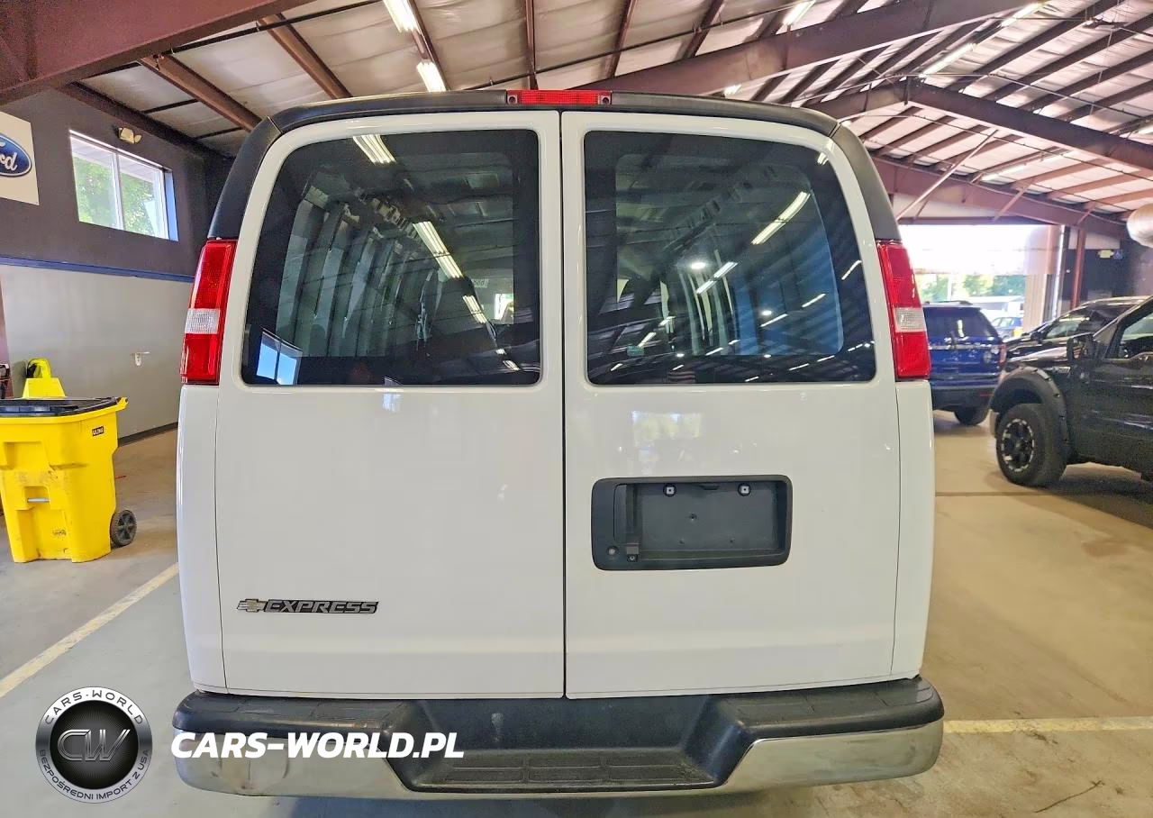 2019 Chevrolet Express G2500 VIN:1GCWGAFP1K1222270 - 6
