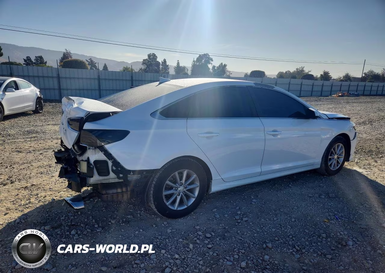 2018 Hyundai Sonata Se VIN:5NPE24AFXJH618666 - 3