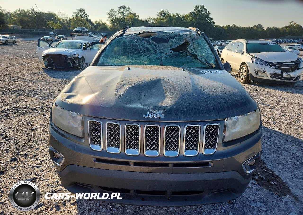 2016 Jeep Compass Latitude VIN:1C4NJCEA0GD562960 - 5