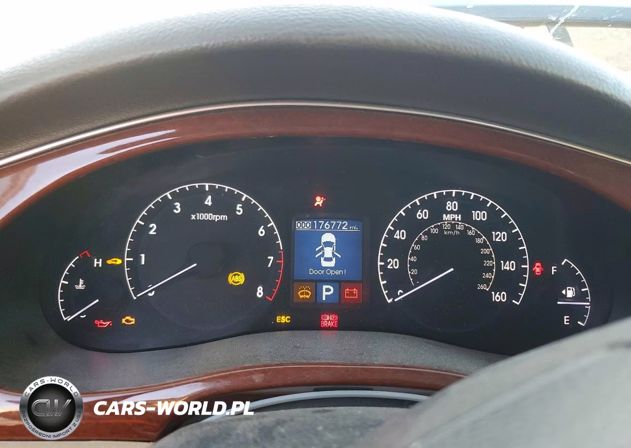 2012 Hyundai Genesis 3.8L VIN:KMHGC4DDXCU178646 - 9