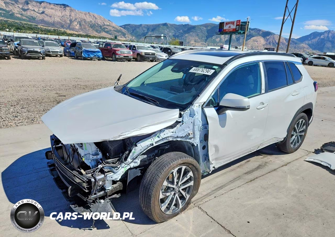 2024 Toyota Corolla Cross Xle VIN:7MUDAABG1RV106732 - 1