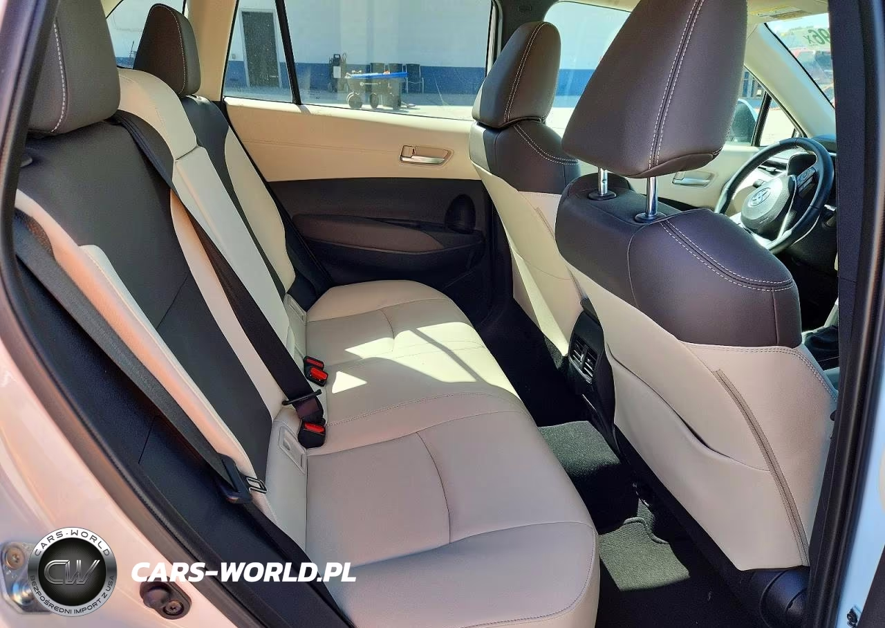 2024 Toyota Corolla Cross Xle VIN:7MUDAABG1RV106732 - 10