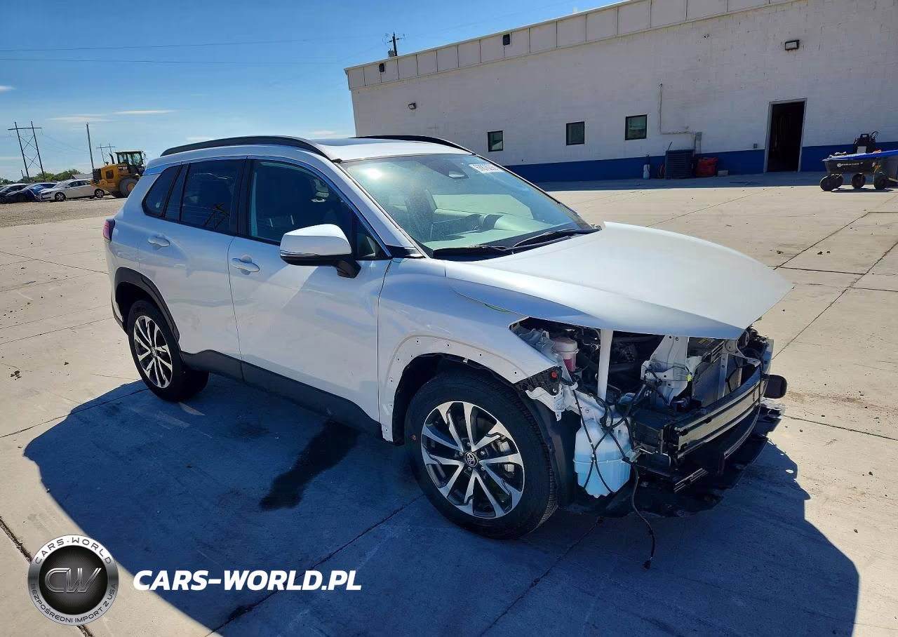 2024 Toyota Corolla Cross Xle VIN:7MUDAABG1RV106732 - 4