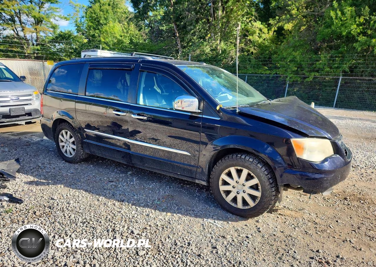 2011 Chrysler Town & Country Touring L VIN:2A4RR8DG2BR749484 - 4