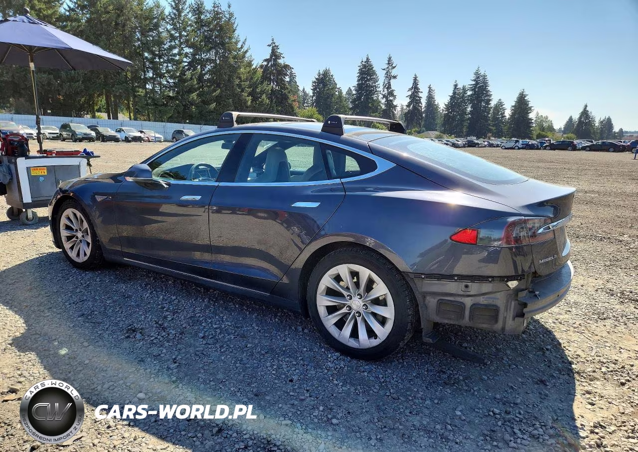 2015 Tesla Model S VIN:5YJSA1E28FF111394 - 2