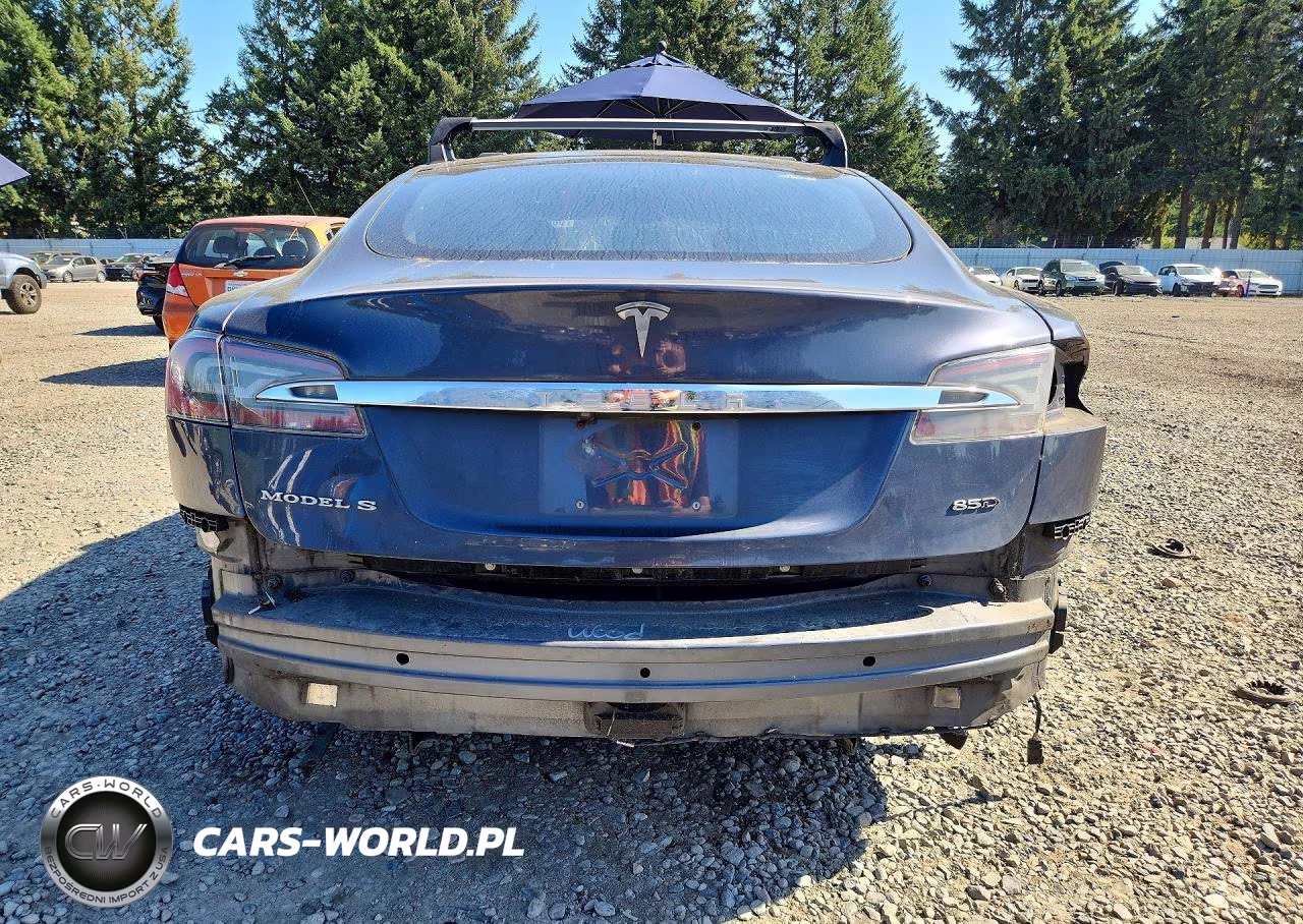 2015 Tesla Model S VIN:5YJSA1E28FF111394 - 6
