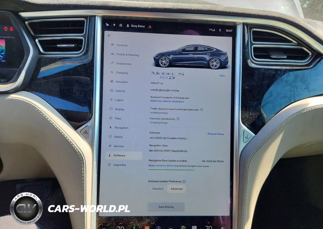 2015 Tesla Model S VIN:5YJSA1E28FF111394 - 9