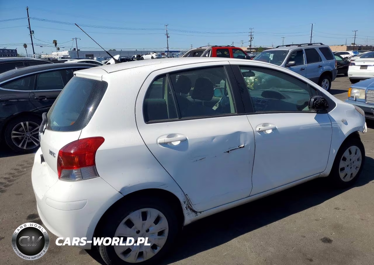 2011 Toyota Yaris Base VIN:JTDKT4K38B5331686 - 3