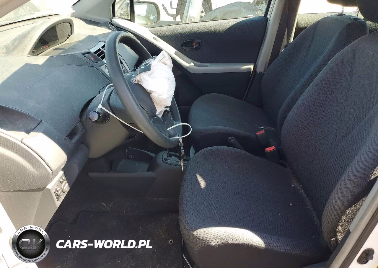 2011 Toyota Yaris Base VIN:JTDKT4K38B5331686 - 7