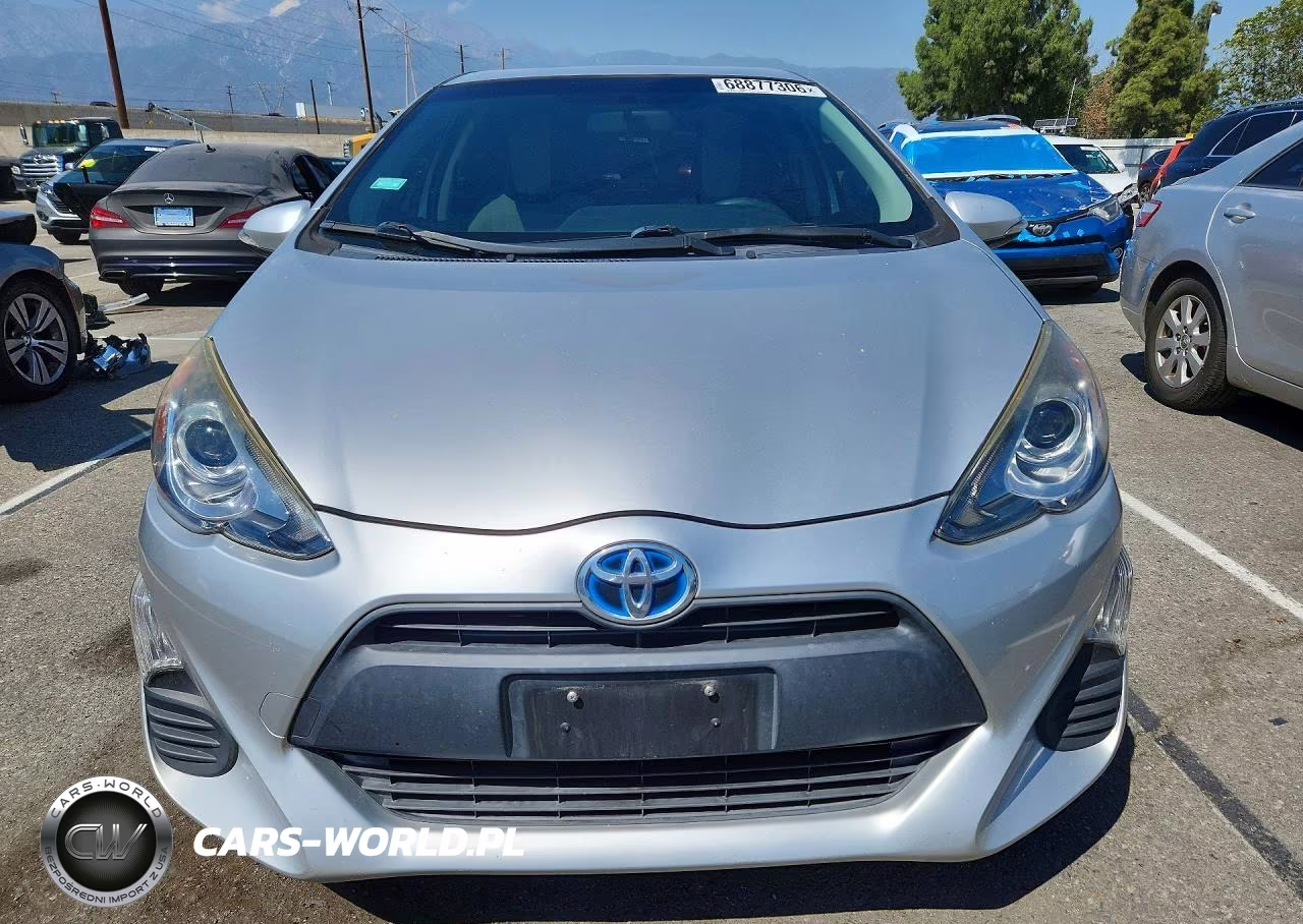 2016 Toyota Prius C One VIN:JTDKDTB33G1117968 - 5