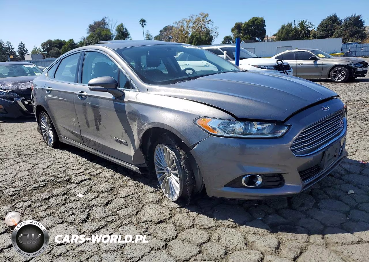 2014 Ford Fusion Titanium Hev VIN:3FA6P0RU7ER398218 - 4