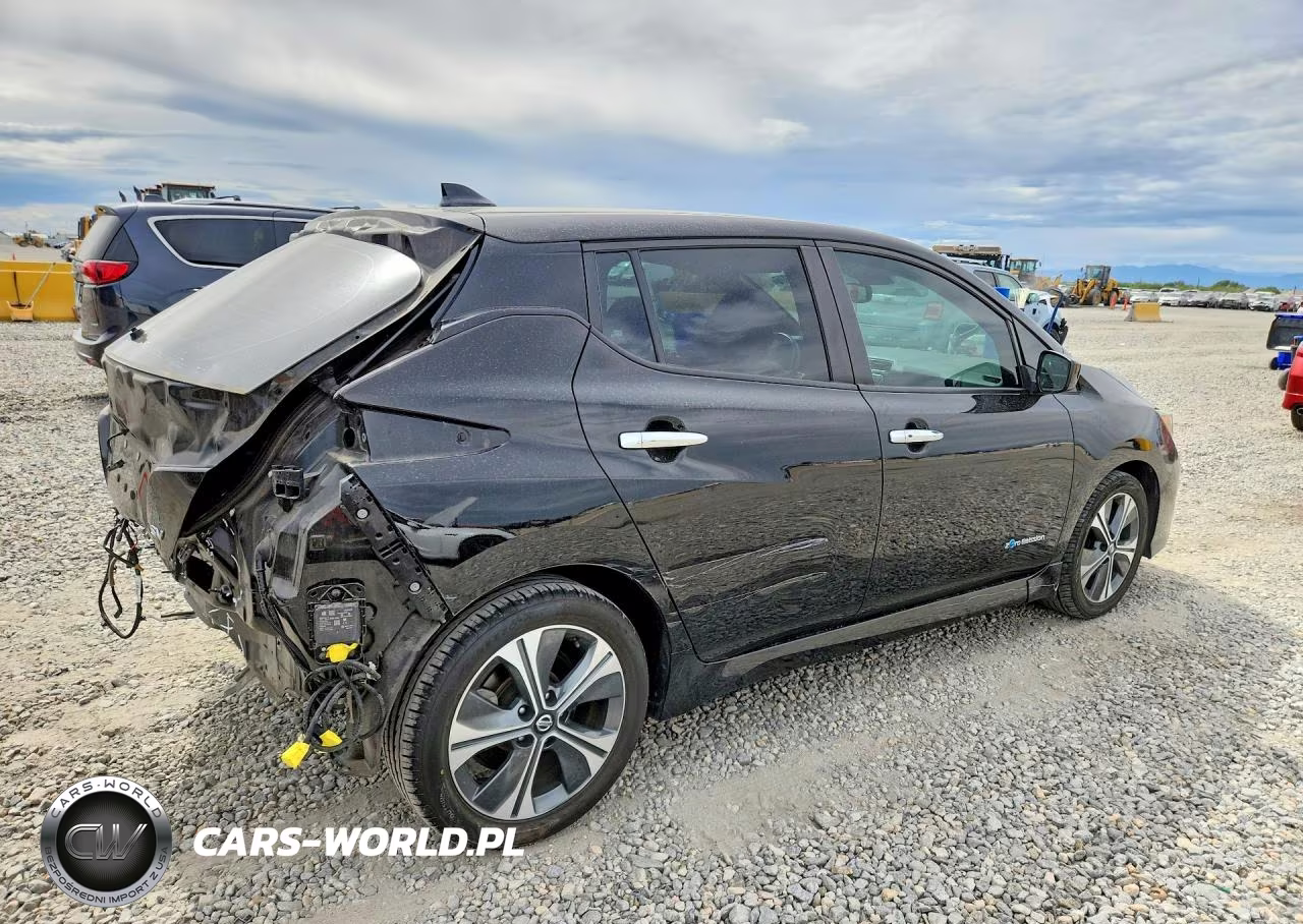 2018 Nissan Leaf Sv VIN:1N4AZ1CP8JC314400 - 3