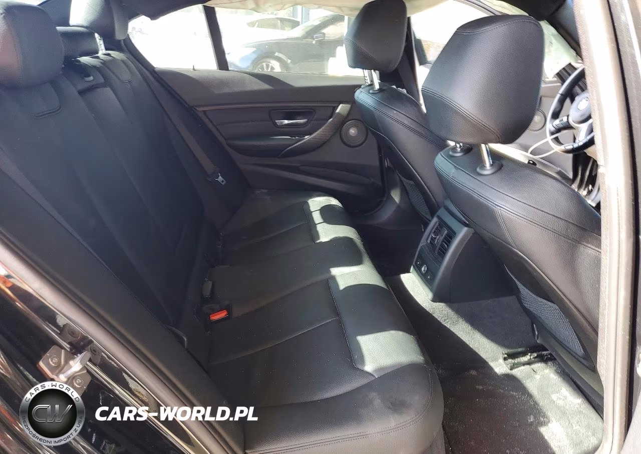 2014 BMW 335 Xi VIN:WBA3B9C5XEF588672 - 10