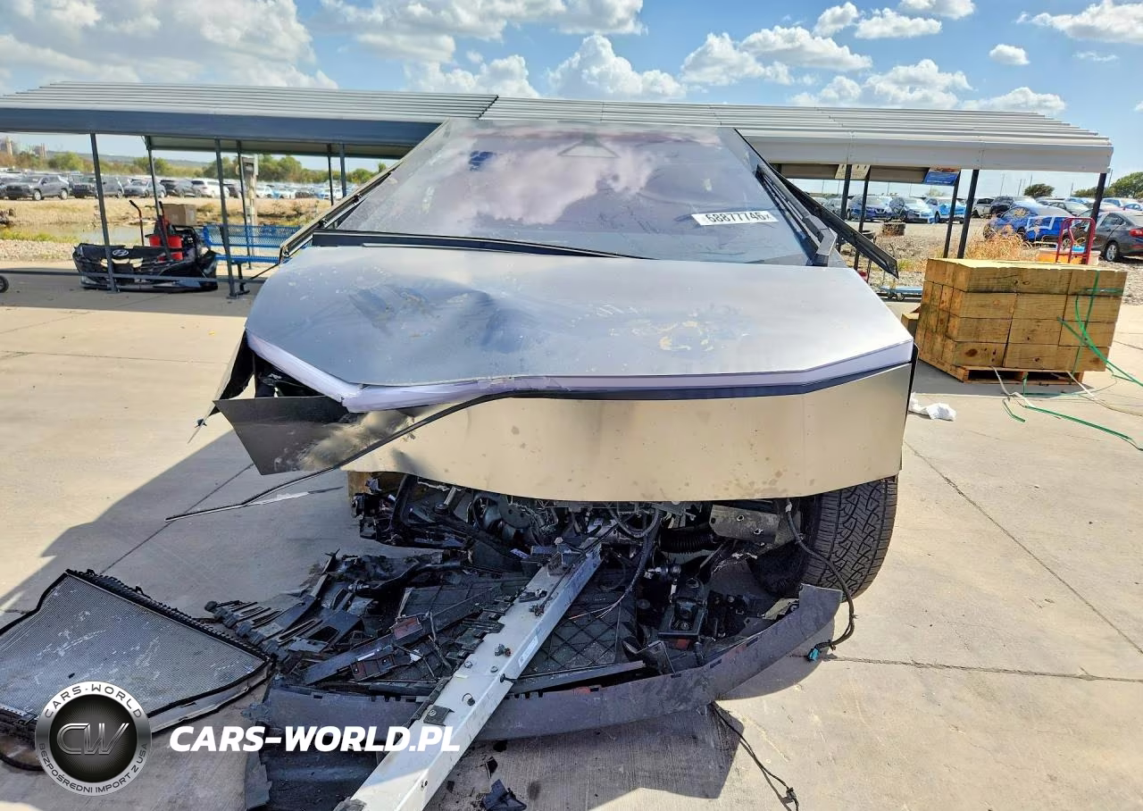 2026 Tesla Cybertruck VIN:7G2CEHED6TA093194 - 5