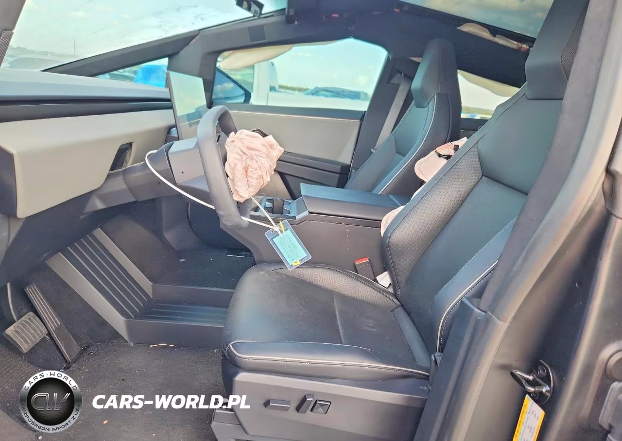 2026 Tesla Cybertruck VIN:7G2CEHED6TA093194 - 7
